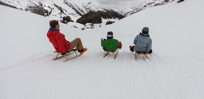 Evening toboggan ride at the Dorfbahn in Warth