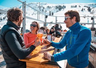 Live-Band 'Alpengrageeler' in der S1 Ski Lounge