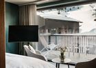 Deluxe room with balcony bed & breakfast